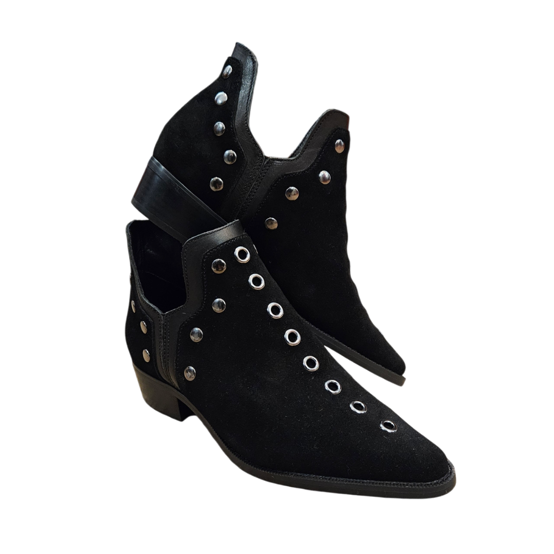 Botines tachas ante negro