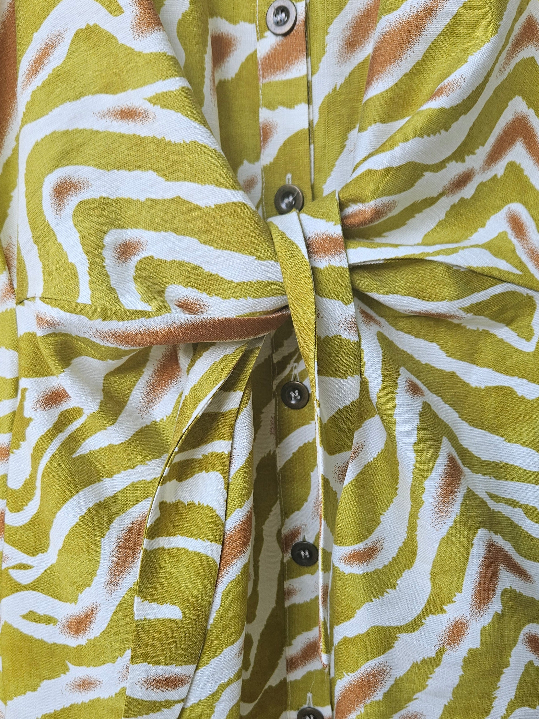 Vestido Rosi estampado pistacho
