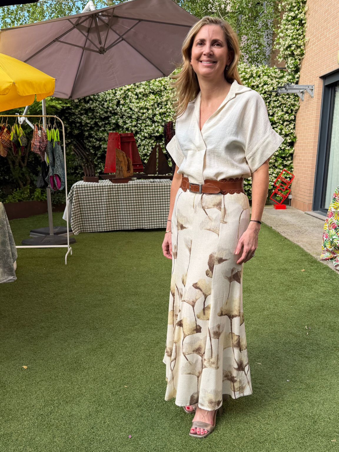 Falda godets flores pistacho