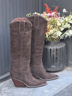 Botas cowboy serraje topo
