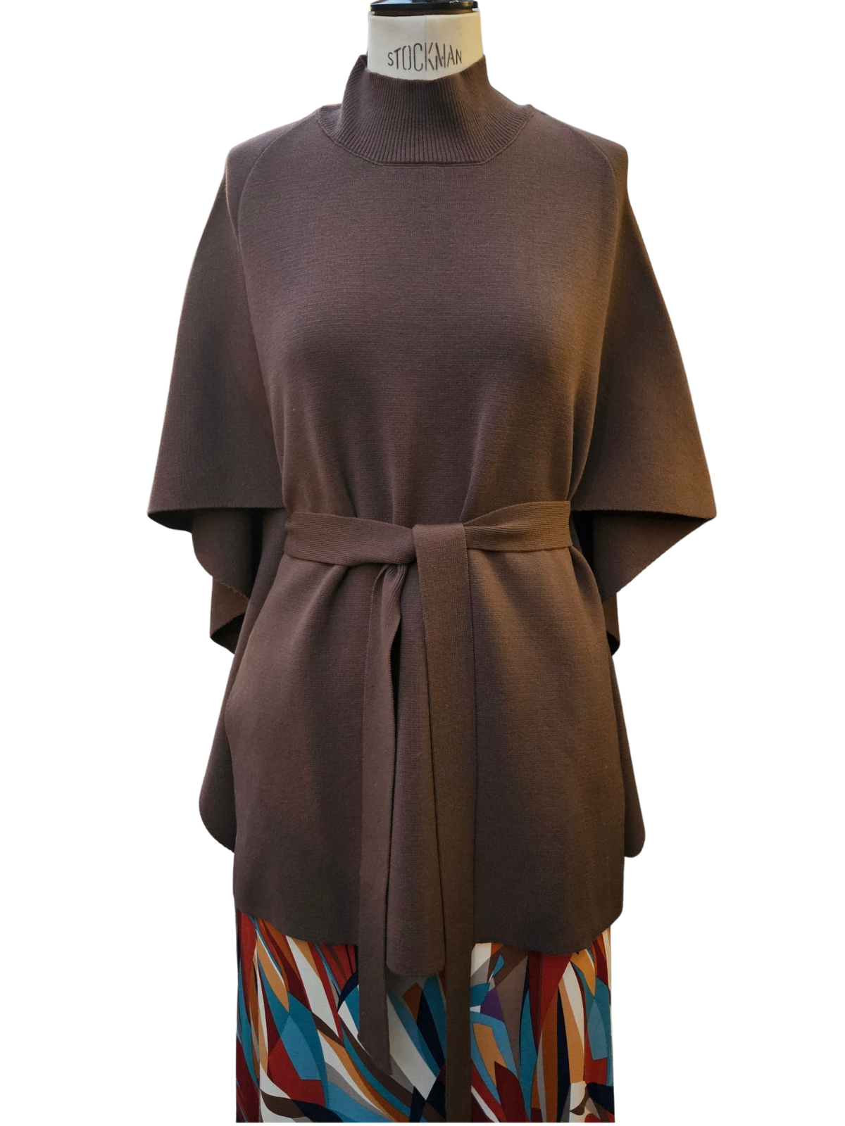 Jersey tipo poncho marrón