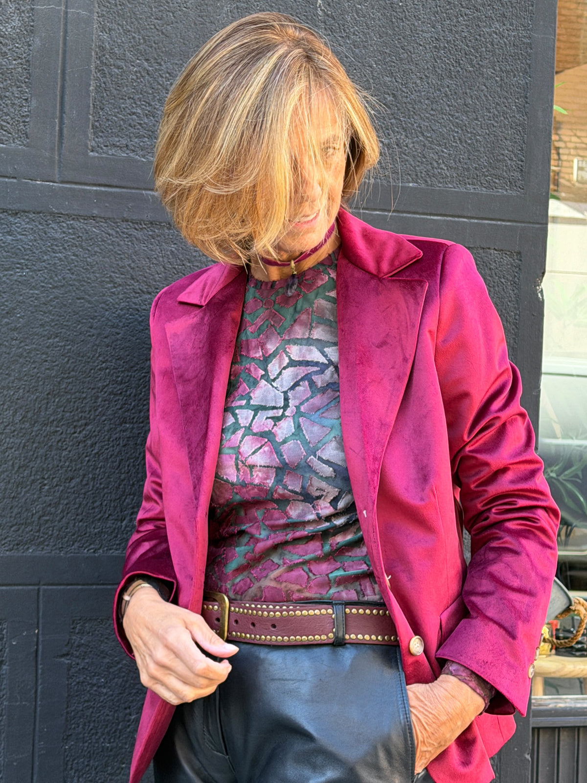 Blazer Kate de terciopelo granate