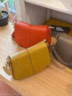 Bolso de hombro de piel Hemme mostaza